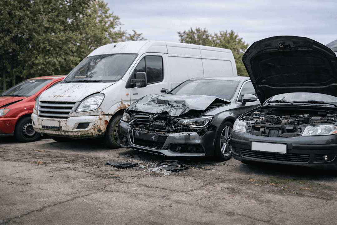 Welche Fahrzeuge ? die Autoverwertung in Lemgo übernimmt – Teileträger bis Motorschaden